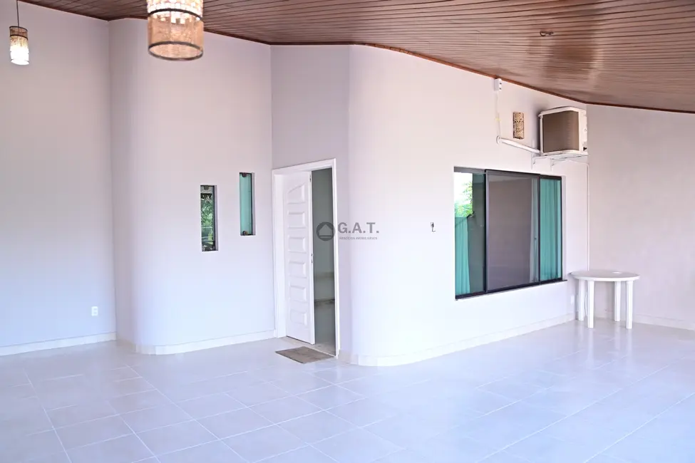 Foto 4 de Casa de Condomínio com 3 quartos para alugar, 215m2 em Sorocaba - SP