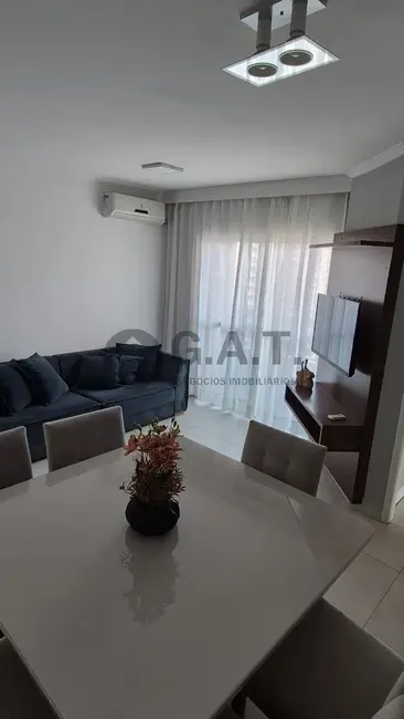Foto 1 de Apartamento com 3 quartos para alugar, 80m2 em Além Ponte, Sorocaba - SP