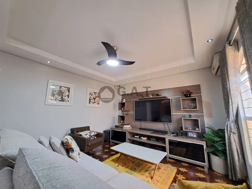 Foto 6 de Casa com 3 quartos à venda, 205m2 em Vila Trujillo, Sorocaba - SP
