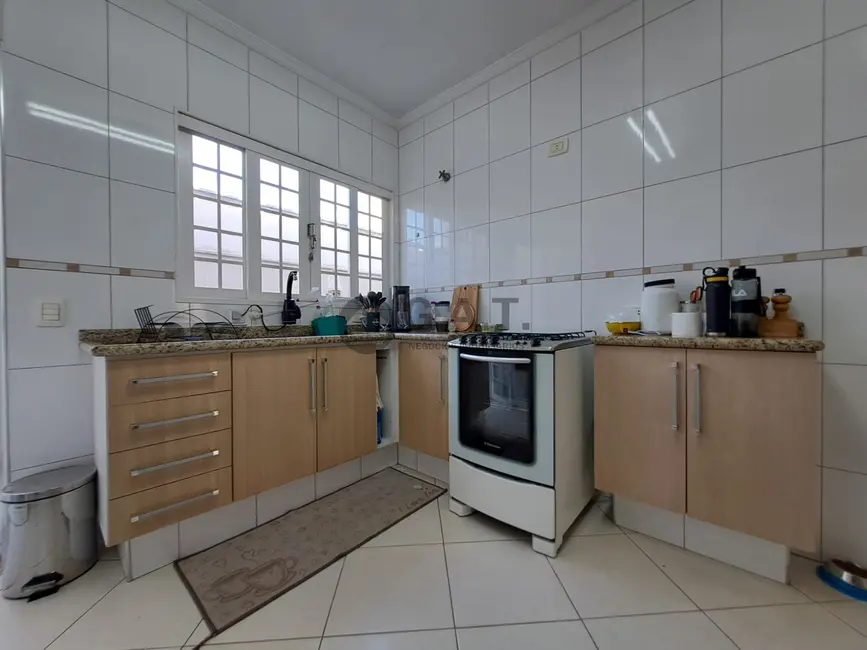 Foto 8 de Casa com 3 quartos à venda, 205m2 em Vila Trujillo, Sorocaba - SP