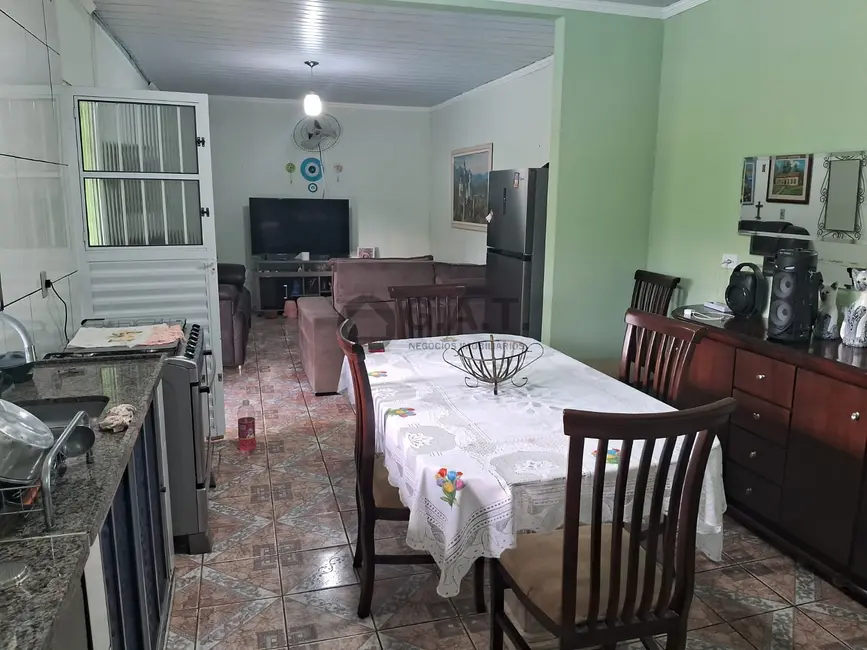 Chácara com 2 quartos à venda, 150m2 em Piedade - SP - imagem 6 Foto 6 de Chácara com 2 quartos à venda, 150m2 em Piedade - SP