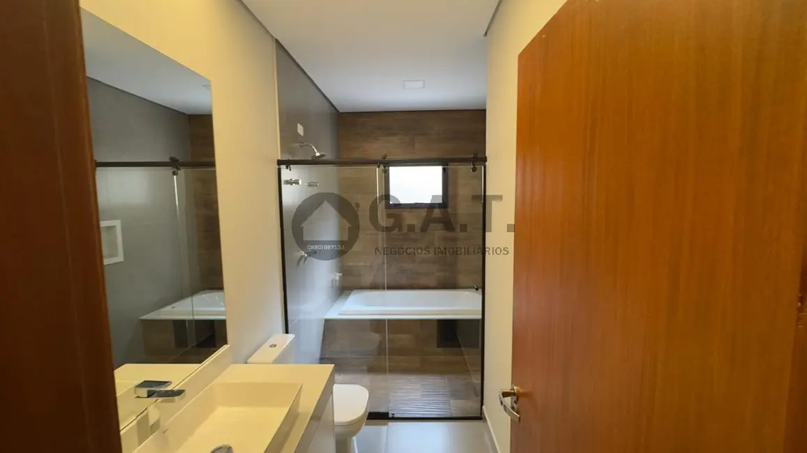 Casa de Condomínio com 3 quartos à venda, 237m2 em Alphaville Nova Esplanada, Votorantim - SP - imagem 9 Foto 9 de Casa de Condomínio com 3 quartos à venda, 237m2 em Alphaville Nova Esplanada, Votorantim - SP