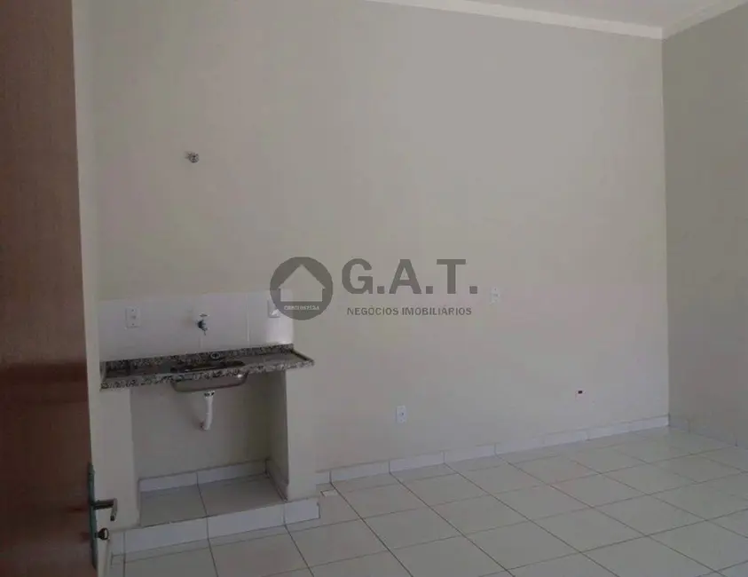 Foto 4 de Sala Comercial para alugar, 30m2 em Jardim Brasilândia, Sorocaba - SP