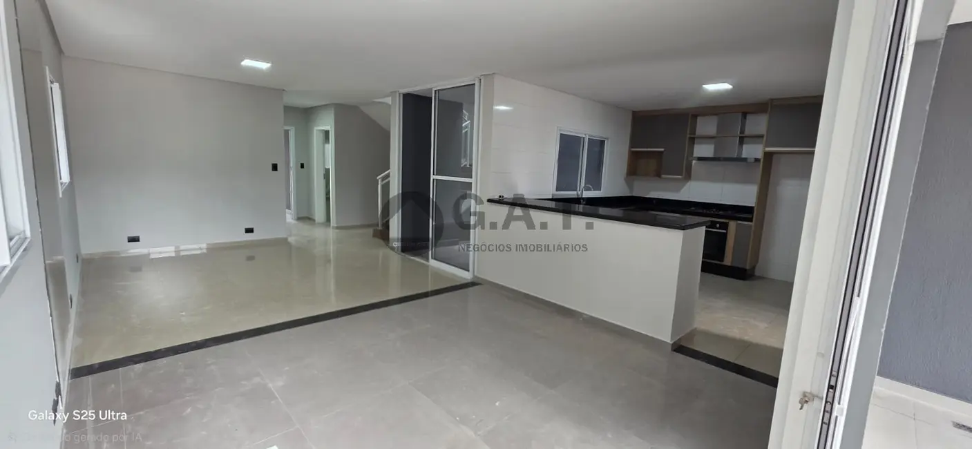 Foto 9 de Casa de Condomínio com 4 quartos para alugar, 340m2 em Vila Haro, Sorocaba - SP