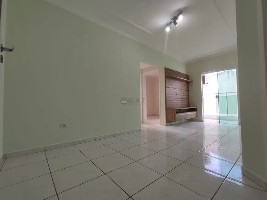 Apartamento com 2 quartos para alugar, 67m2 em Jardim Siriema, Sorocaba - SP - imagem 3 Foto 3 de Apartamento com 2 quartos para alugar, 67m2 em Jardim Siriema, Sorocaba - SP