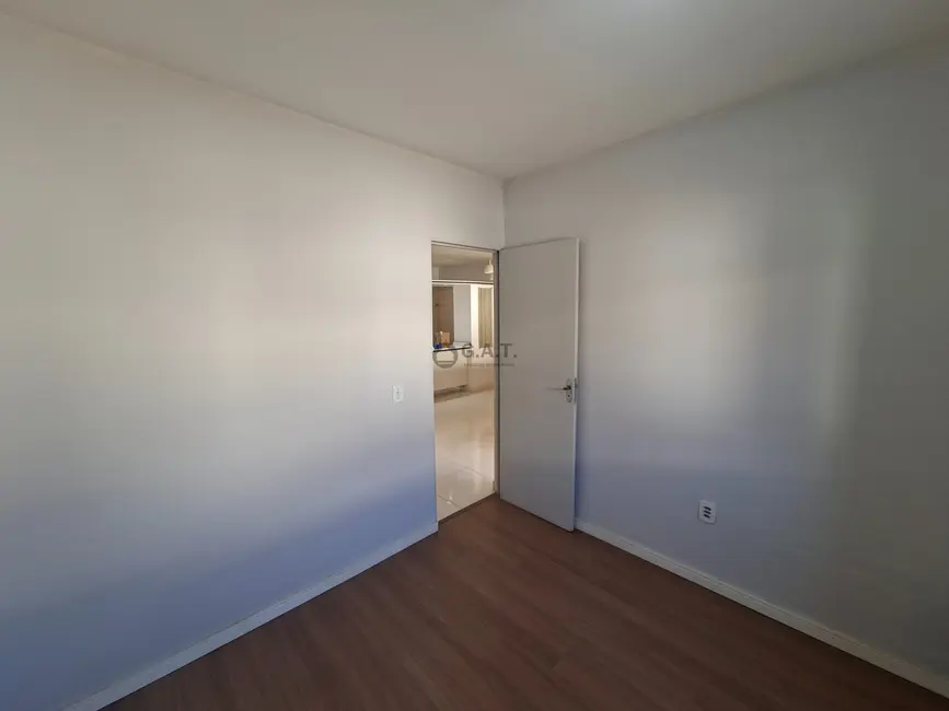 Foto 9 de Casa de Condomínio com 2 quartos para alugar, 60m2 em Recreio dos Sorocabanos, Sorocaba - SP
