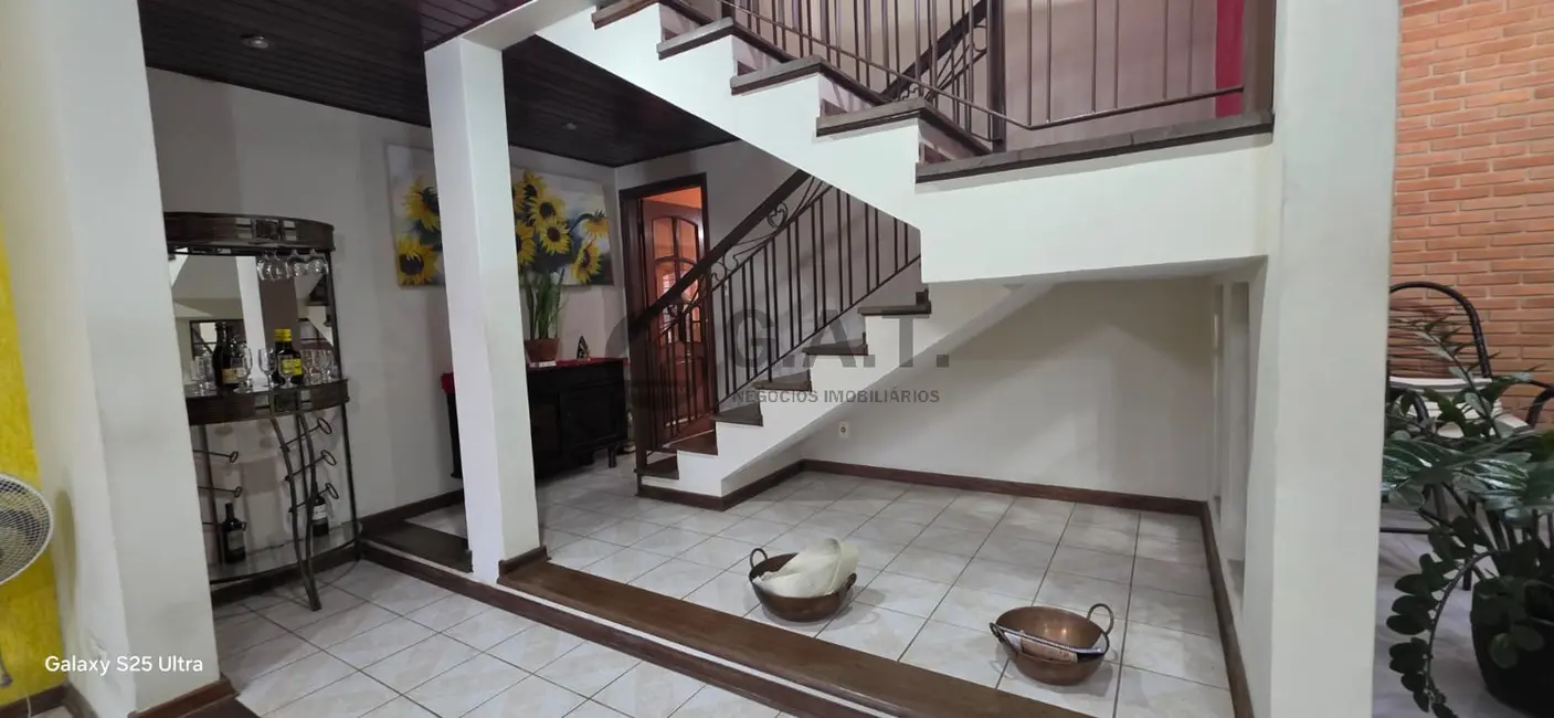 Foto 8 de Casa com 3 quartos para alugar, 230m2 em Jardim Bertanha, Sorocaba - SP