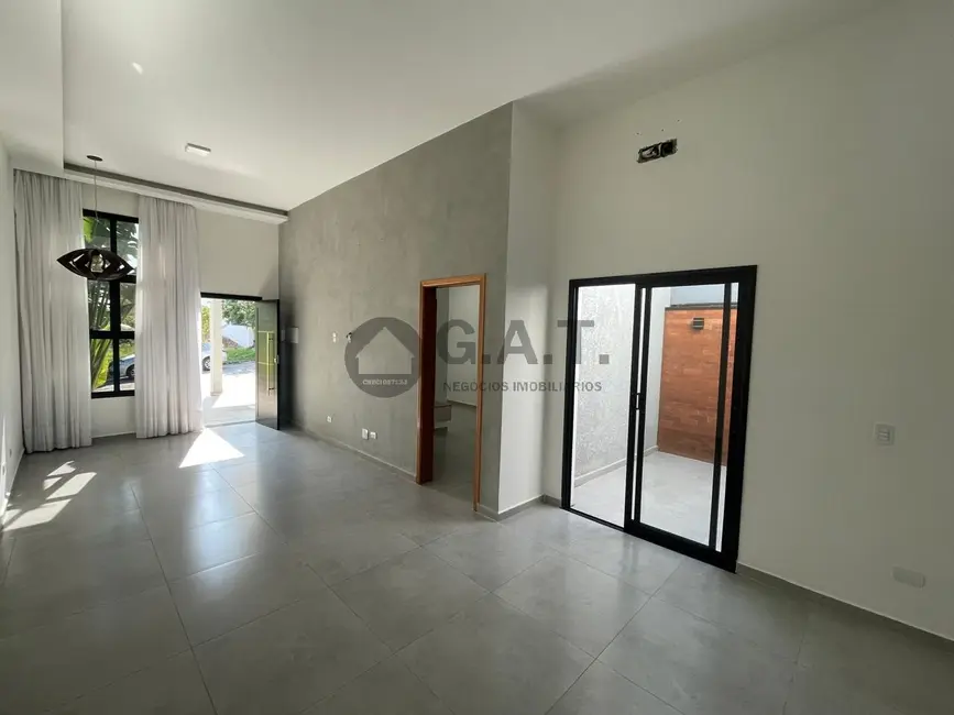 Foto 1 de Casa de Condomínio com 3 quartos para alugar, 114m2 em Horto Florestal, Sorocaba - SP