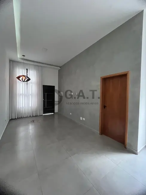 Foto 1 de Casa de Condomínio com 3 quartos para alugar, 114m2 em Horto Florestal, Sorocaba - SP