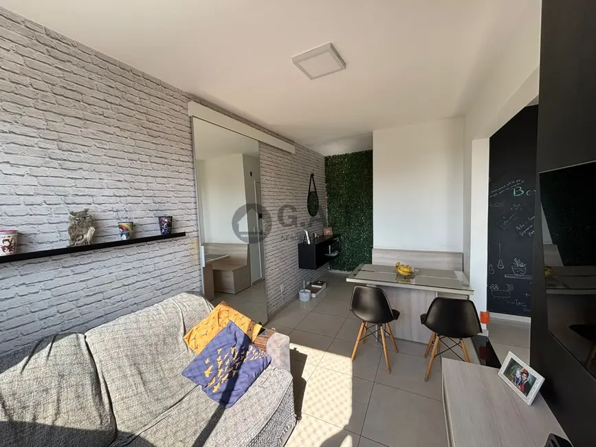 Foto 5 de Apartamento com 2 quartos à venda, 45m2 em Jardim Mirante dos Ovnis, Votorantim - SP