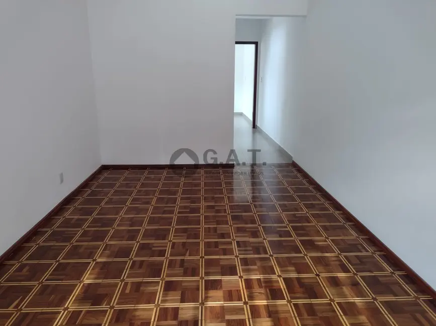 Casa com 3 quartos à venda, 280m2 em Vila Augusta, Sorocaba - SP - imagem 8 Foto 8 de Casa com 3 quartos à venda, 280m2 em Vila Augusta, Sorocaba - SP