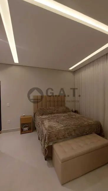 Casa de Condomínio com 3 quartos à venda, 275m2 em Alto da Boa Vista, Sorocaba - SP - imagem 7 Foto 7 de Casa de Condomínio com 3 quartos à venda, 275m2 em Alto da Boa Vista, Sorocaba - SP
