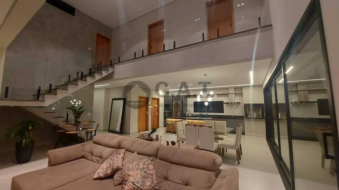 Casa de Condomínio com 3 quartos à venda, 275m2 em Alto da Boa Vista, Sorocaba - SP - imagem 3 Foto 3 de Casa de Condomínio com 3 quartos à venda, 275m2 em Alto da Boa Vista, Sorocaba - SP