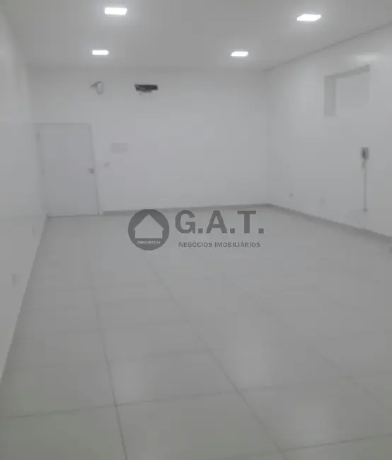 Foto 3 de Sala Comercial para alugar, 40m2 em Jardim Simus, Sorocaba - SP