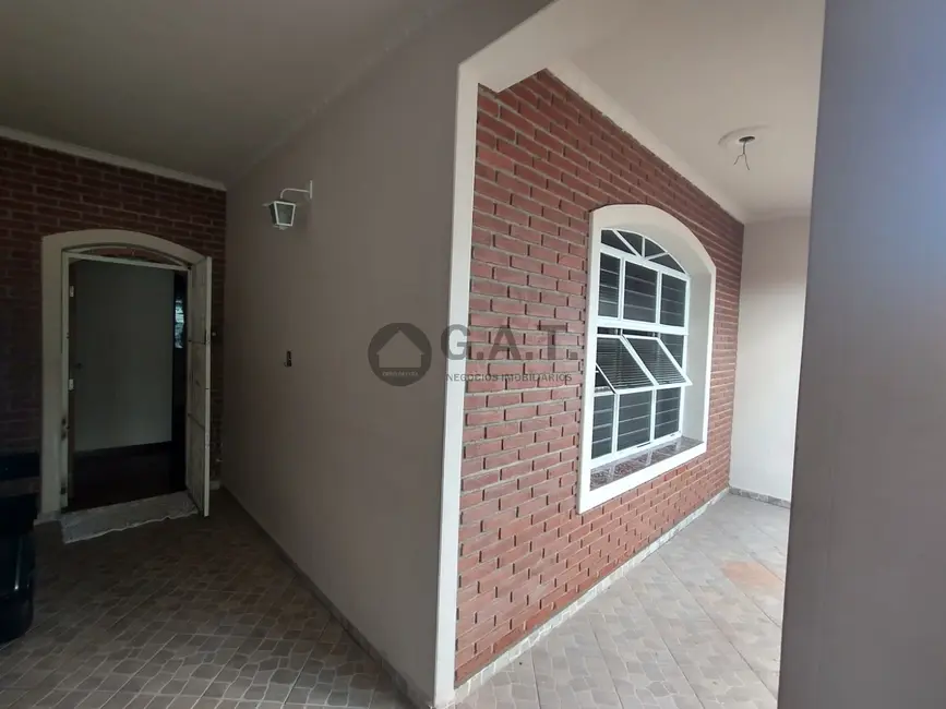 Casa com 3 quartos à venda, 235m2 em Parque Jataí, Votorantim - SP - imagem 2 Foto 2 de Casa com 3 quartos à venda, 235m2 em Parque Jataí, Votorantim - SP