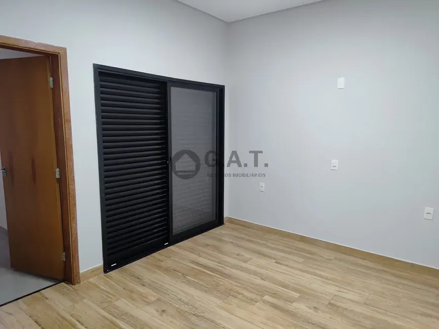 Casa de Condomínio com 3 quartos para alugar, 174m2 em Sorocaba - SP - imagem 7 Foto 7 de Casa de Condomínio com 3 quartos para alugar, 174m2 em Sorocaba - SP