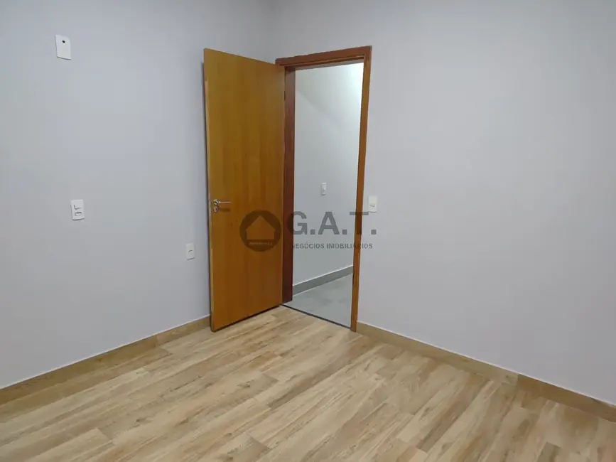Casa de Condomínio com 3 quartos para alugar, 174m2 em Sorocaba - SP - imagem 8 Foto 8 de Casa de Condomínio com 3 quartos para alugar, 174m2 em Sorocaba - SP