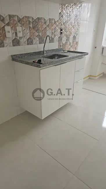 Apartamento com 2 quartos para alugar, 45m2 em Jardim Simus, Sorocaba - SP - imagem 4 Foto 4 de Apartamento com 2 quartos para alugar, 45m2 em Jardim Simus, Sorocaba - SP