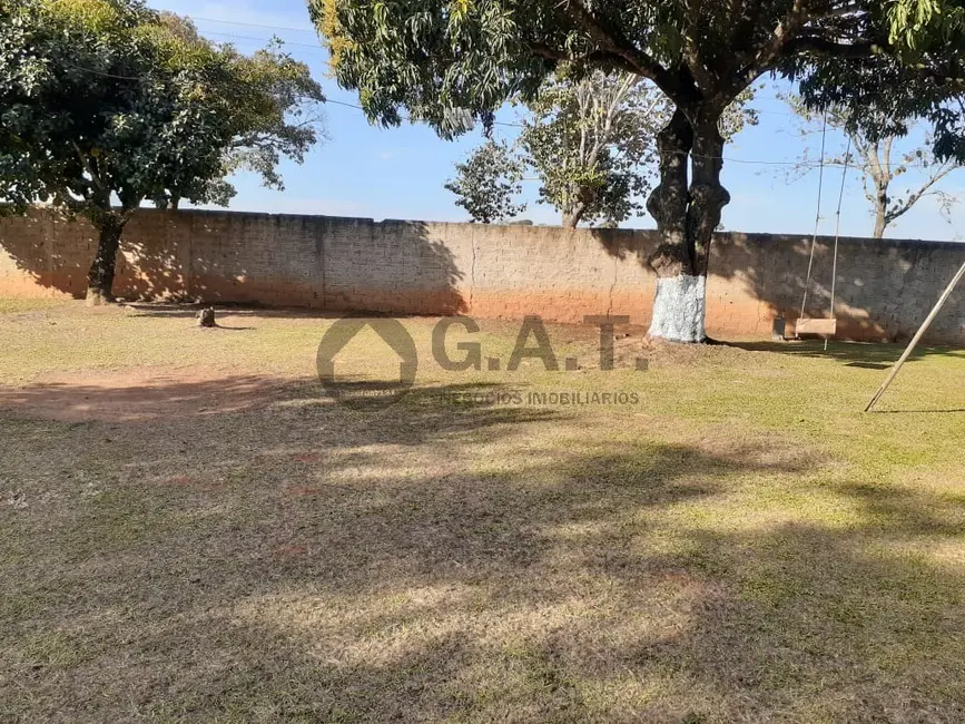 Foto 3 de Terreno / Lote à venda, 845m2 em Aracoiaba Da Serra - SP