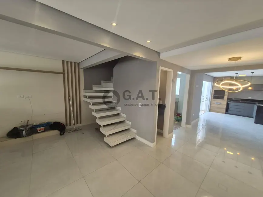 Foto 7 de Casa de Condomínio com 2 quartos para alugar, 120m2 em Jardim Vera Cruz, Sorocaba - SP