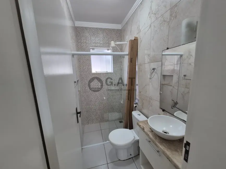 Foto 6 de Casa de Condomínio com 3 quartos para alugar, 100m2 em Horto Florestal, Sorocaba - SP