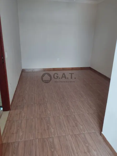 Casa com 3 quartos para alugar, 300m2 em Jardim Wanel Ville V, Sorocaba - SP - imagem 4 Foto 4 de Casa com 3 quartos para alugar, 300m2 em Jardim Wanel Ville V, Sorocaba - SP