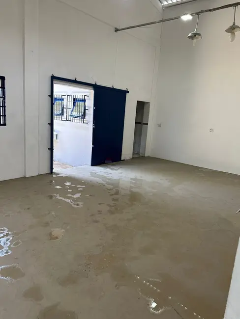 Foto 6 de Armazém / Galpão para alugar, 300m2 em Além Ponte, Sorocaba - SP