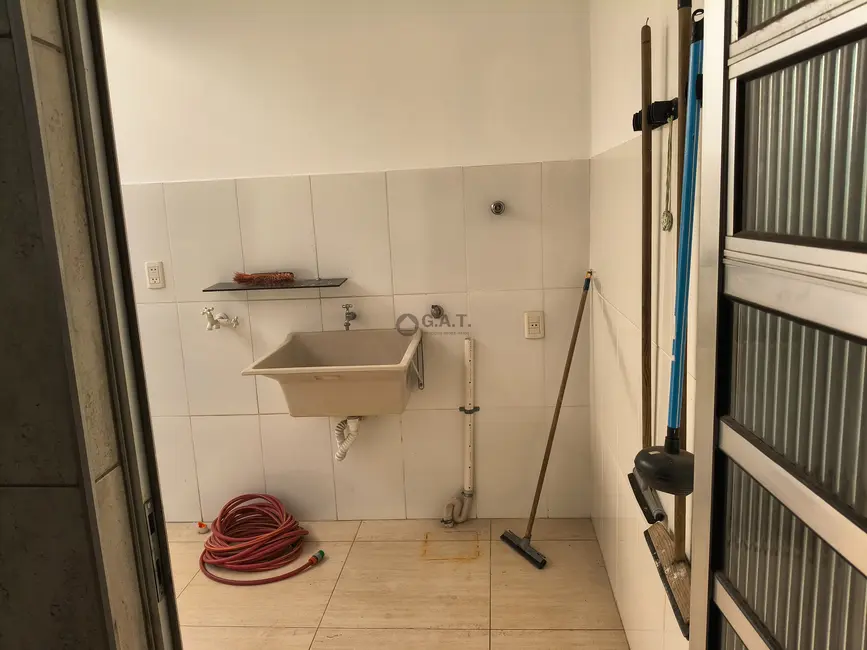 Casa com 3 quartos para alugar, 300m2 em Jardim Zulmira, Sorocaba - SP - imagem 9 Foto 9 de Casa com 3 quartos para alugar, 300m2 em Jardim Zulmira, Sorocaba - SP