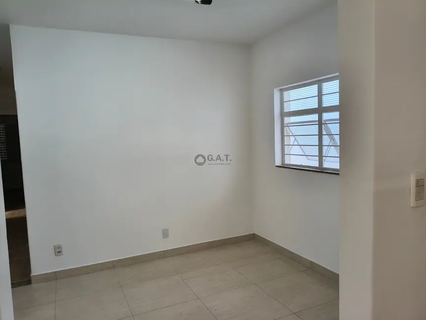 Casa com 3 quartos para alugar, 300m2 em Jardim Zulmira, Sorocaba - SP - imagem 5 Foto 5 de Casa com 3 quartos para alugar, 300m2 em Jardim Zulmira, Sorocaba - SP