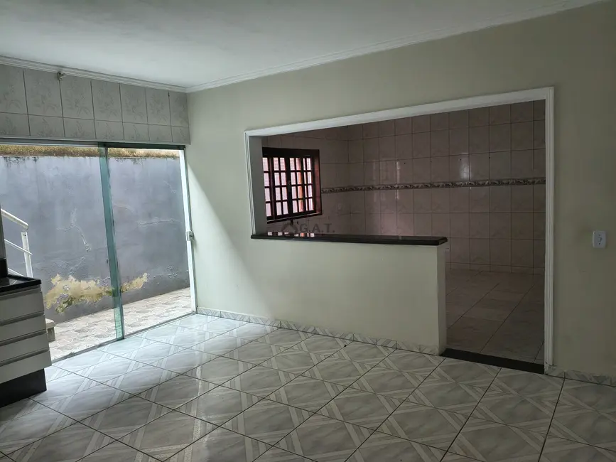 Casa com 2 quartos para alugar, 185m2 em Jardim Bonsucesso, Sorocaba - SP - imagem 6 Foto 6 de Casa com 2 quartos para alugar, 185m2 em Jardim Bonsucesso, Sorocaba - SP