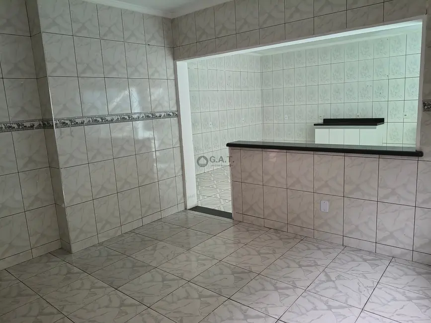 Casa com 2 quartos para alugar, 185m2 em Jardim Bonsucesso, Sorocaba - SP - imagem 3 Foto 3 de Casa com 2 quartos para alugar, 185m2 em Jardim Bonsucesso, Sorocaba - SP