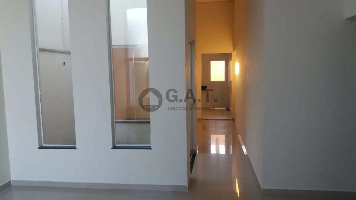 Foto 3 de Casa de Condomínio com 3 quartos para alugar, 150m2 em Sorocaba - SP