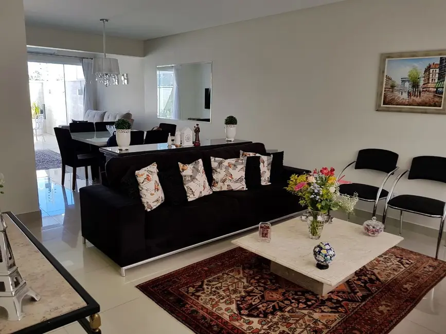 Casa de Condomínio com 3 quartos à venda, 170m2 em Jardim América, Sorocaba - SP - imagem 3 Foto 3 de Casa de Condomínio com 3 quartos à venda, 170m2 em Jardim América, Sorocaba - SP