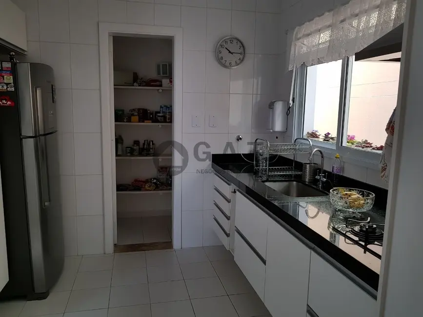 Casa de Condomínio com 3 quartos à venda, 170m2 em Jardim América, Sorocaba - SP - imagem 7 Foto 7 de Casa de Condomínio com 3 quartos à venda, 170m2 em Jardim América, Sorocaba - SP