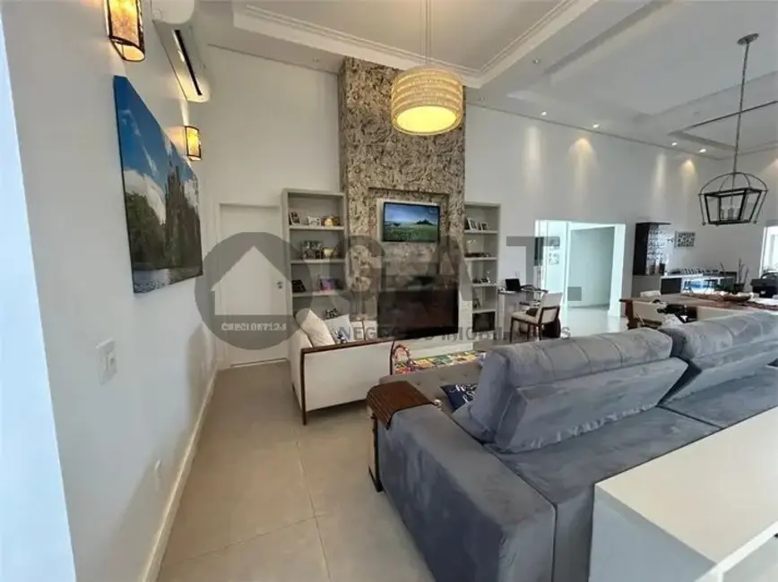 Foto 3 de Casa de Condomínio com 3 quartos para alugar, 247m2 em Jardim Ibiti do Paço, Sorocaba - SP