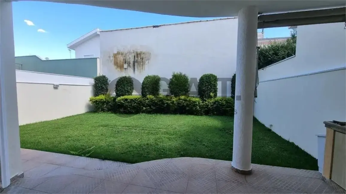 Casa de Condomínio com 3 quartos à venda, 200m2 em Parque Residencial Villa dos Inglezes, Sorocaba - SP - imagem 2 Foto 2 de Casa de Condomínio com 3 quartos à venda, 200m2 em Parque Residencial Villa dos Inglezes, Sorocaba - SP