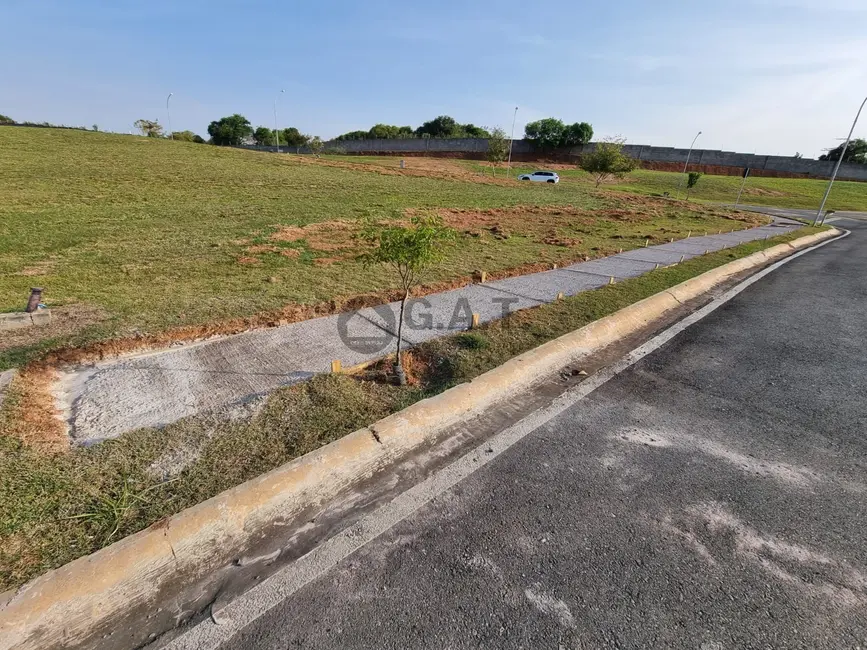 Foto 1 de Terreno / Lote à venda, 1077m2 em Votorantim - SP