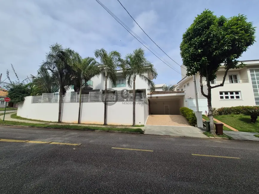 Casa de Condomínio com 3 quartos à venda, 396m2 em Jardim Residencial Tivoli Park, Sorocaba - SP - imagem 3 Foto 3 de Casa de Condomínio com 3 quartos à venda, 396m2 em Jardim Residencial Tivoli Park, Sorocaba - SP