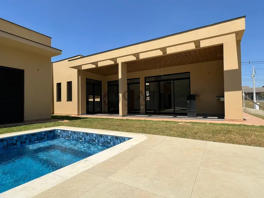 Foto 2 de Casa de Condomínio com 3 quartos para alugar, 250m2 em Sorocaba - SP