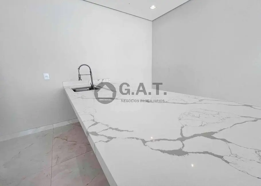 Casa de Condomínio com 3 quartos à venda, 324m2 em Loteamento Aldeia da Mata, Votorantim - SP - imagem 3 Foto 3 de Casa de Condomínio com 3 quartos à venda, 324m2 em Loteamento Aldeia da Mata, Votorantim - SP