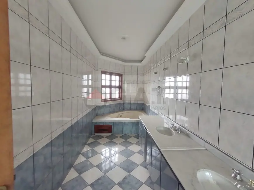 Foto 2 de Casa com 5 quartos à venda, 800m2 em Vila Trujillo, Sorocaba - SP