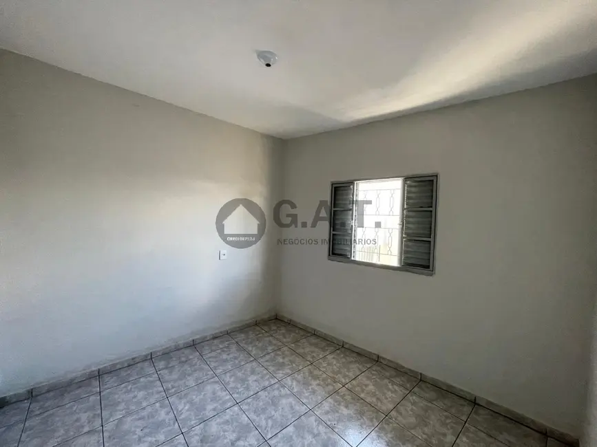 Casa com 2 quartos para alugar, 70m2 em Jardim Sorocabano, Sorocaba - SP - imagem 2 Foto 2 de Casa com 2 quartos para alugar, 70m2 em Jardim Sorocabano, Sorocaba - SP