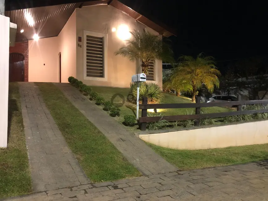 Foto 4 de Casa com 3 quartos para alugar, 130m2 em Jardim Saira, Sorocaba - SP