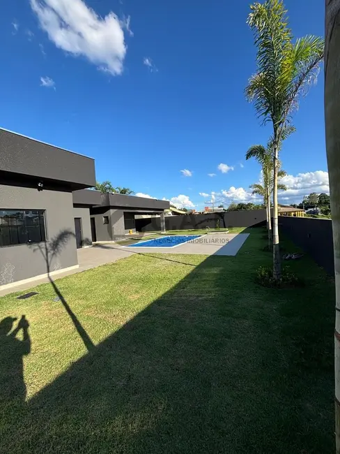 Casa de Condomínio com 3 quartos à venda, 275m2 em Aracoiaba Da Serra - SP - imagem 5 Foto 5 de Casa de Condomínio com 3 quartos à venda, 275m2 em Aracoiaba Da Serra - SP