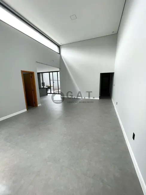 Casa de Condomínio com 3 quartos à venda, 177m2 em Sorocaba - SP - imagem 2 Foto 2 de Casa de Condomínio com 3 quartos à venda, 177m2 em Sorocaba - SP
