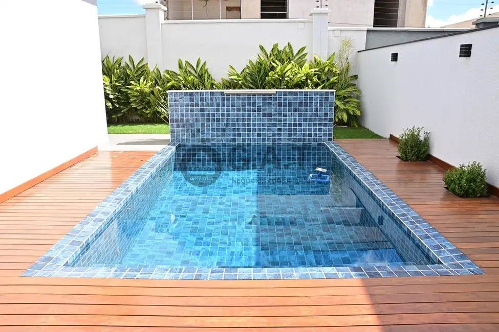 Casa de Condomínio com 3 quartos à venda, 228m2 em Votorantim - SP - imagem 5 Foto 5 de Casa de Condomínio com 3 quartos à venda, 228m2 em Votorantim - SP