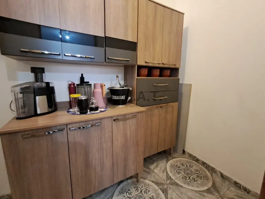 Foto 2 de Casa com 4 quartos à venda, 215m2 em Jardim Maria Antônia Prado, Sorocaba - SP