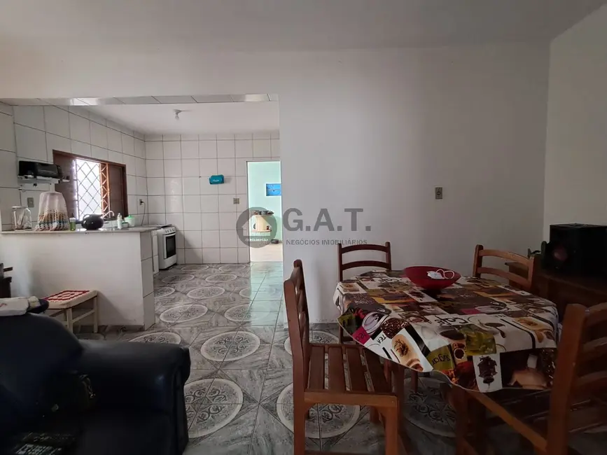 Foto 9 de Casa com 4 quartos à venda, 215m2 em Jardim Maria Antônia Prado, Sorocaba - SP