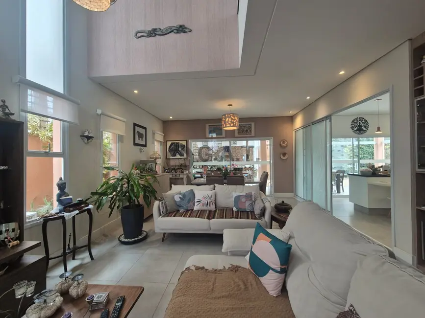 Casa de Condomínio com 3 quartos à venda, 262m2 em Sorocaba - SP - imagem 7 Foto 7 de Casa de Condomínio com 3 quartos à venda, 262m2 em Sorocaba - SP