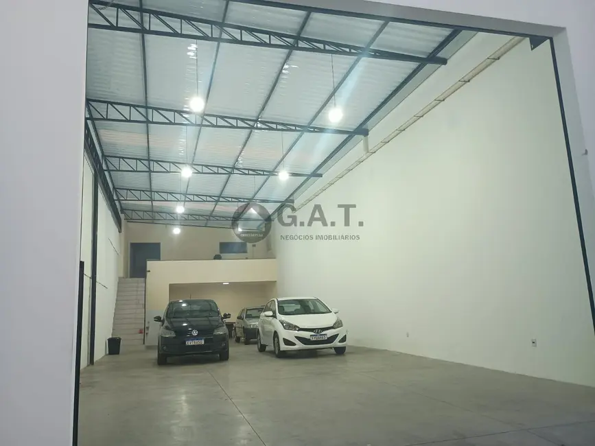 Foto 2 de Armazém / Galpão para alugar, 250m2 em Vila Barcelona, Sorocaba - SP